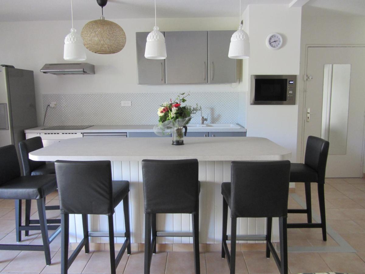 Appartement Les Cigales Rez De Jardin A 10Mn Des Plus Belles Plages Hyères Exteriér fotografie